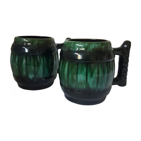 Set of 2 Blue Mountain Pottery Barrel Mugs Green Black Drip Glaze Mugs Teacups - Picture 1 of 10